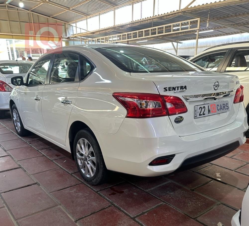 نيسان سنترا